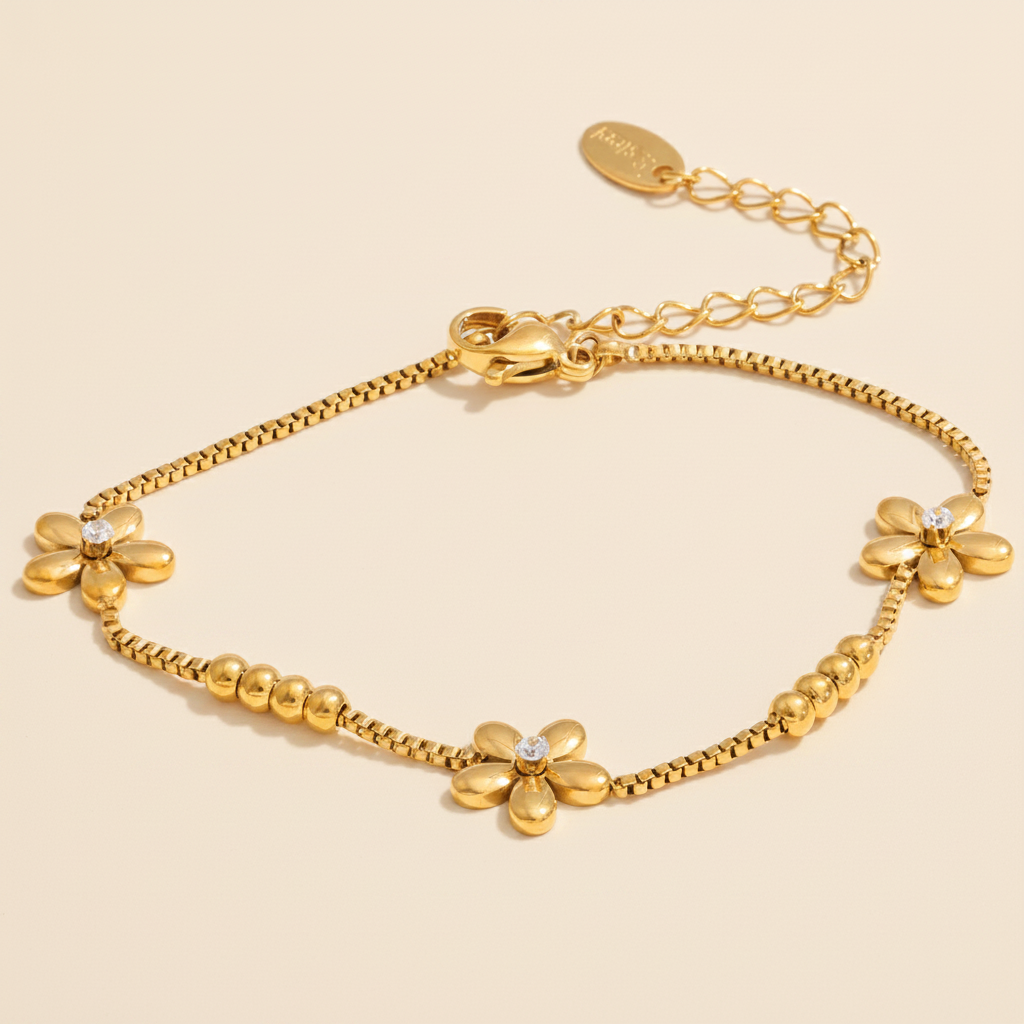 Elara Bloom Bracelet — Gold