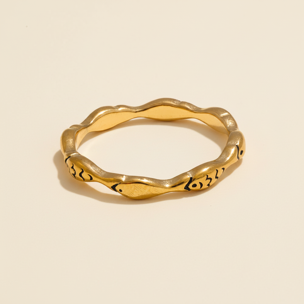 Pisces Fish Ring — Gold
